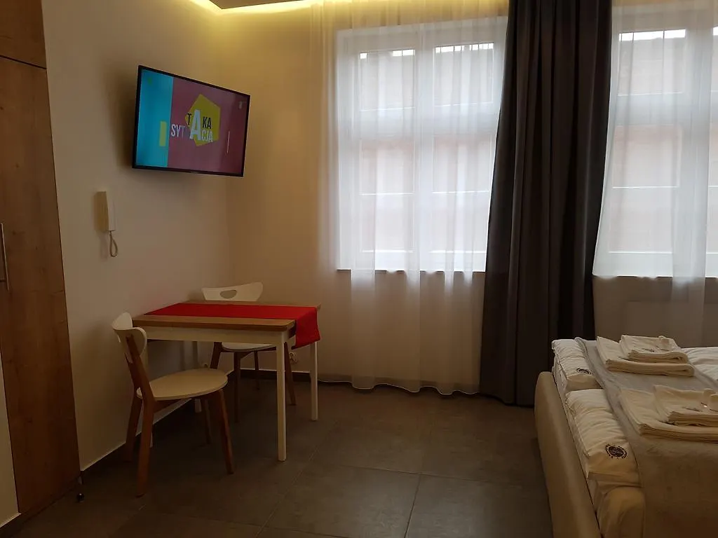 アパート Apartamenty Wierzbowa 5 ポズナン ポーランド
